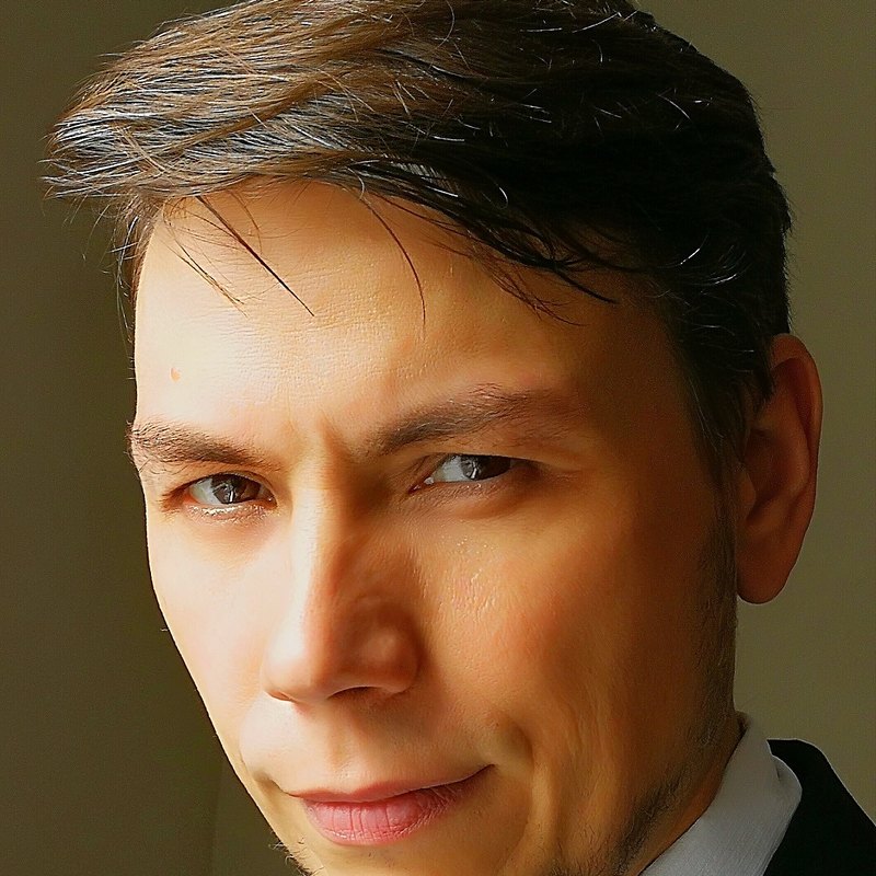 Iván Escudero, editor de Comecan