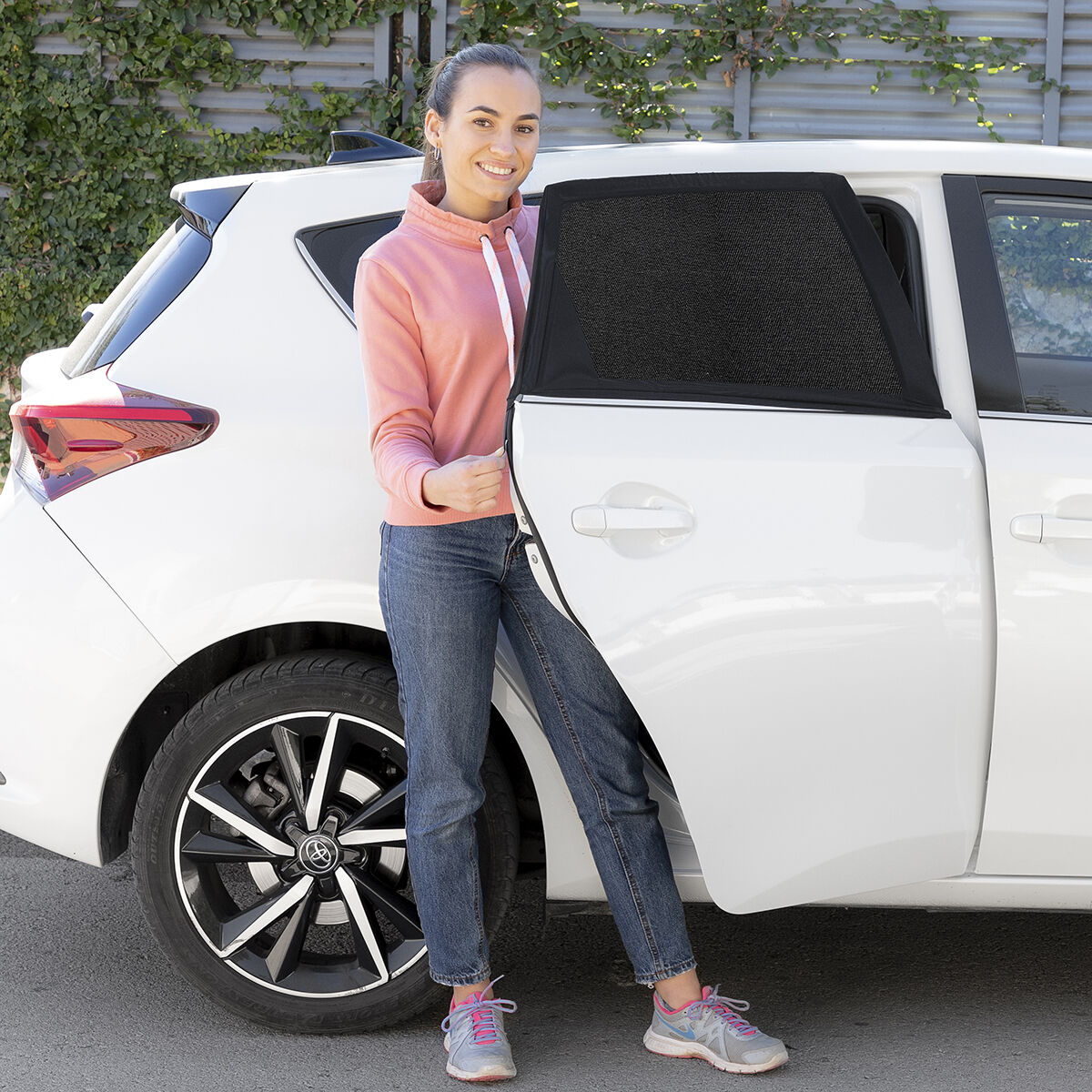 Malla Parasol para Coche UVlock InnovaGo - imagen principal